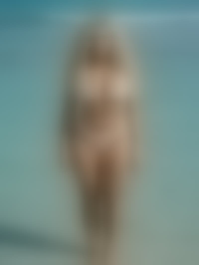 Blurred preview of the Barefoot Beach Day set